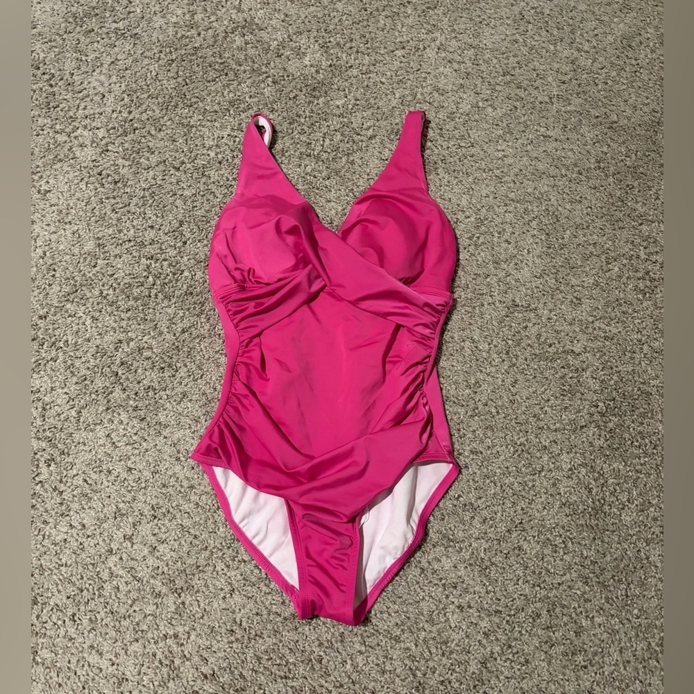 Kona Sol Women's Pink One Piece Swimsuit